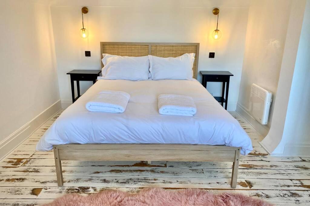 Cleveland House - Perfect For Beaches And Town. Борнмът Екстериор снимка